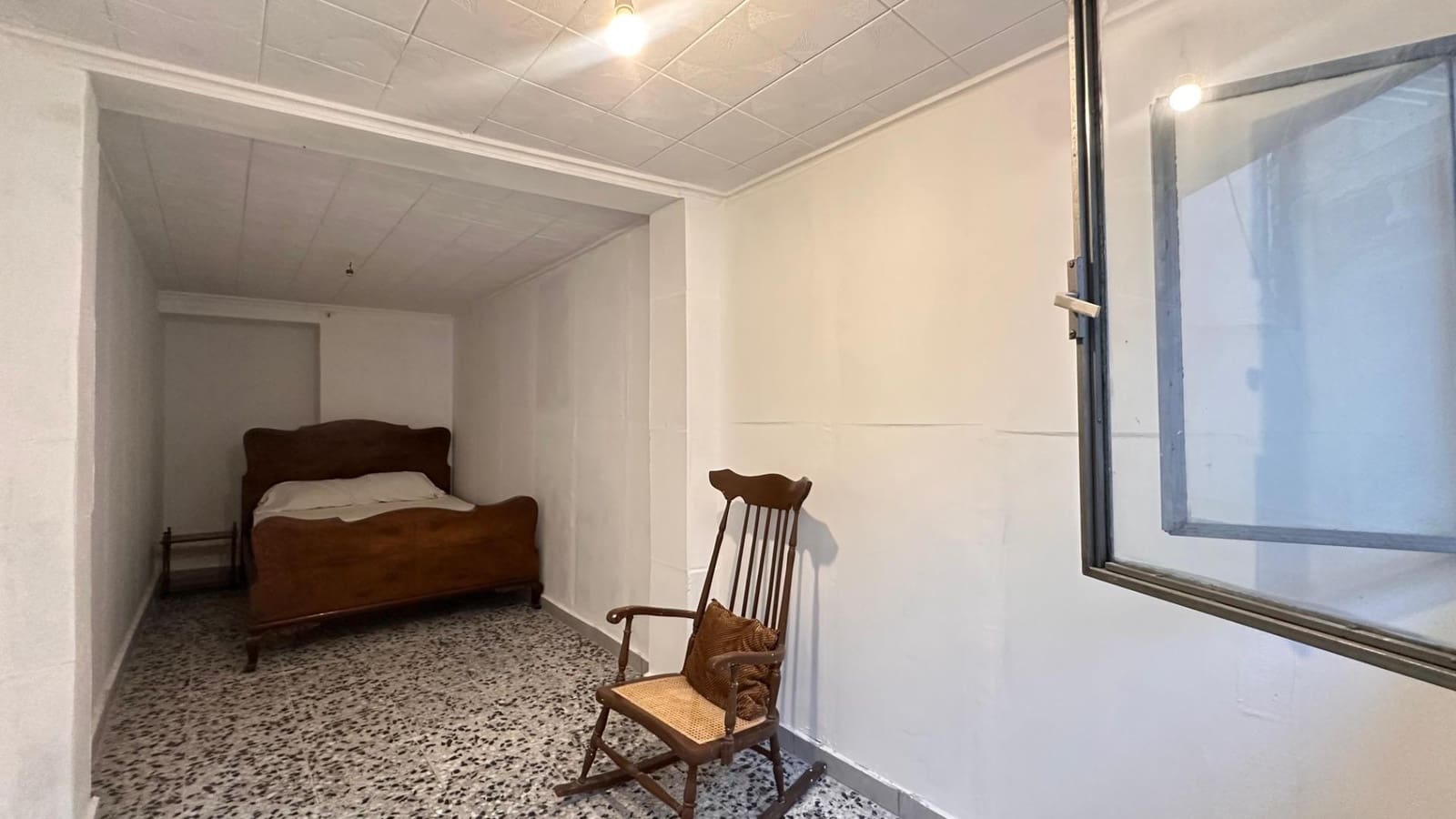 3 makuuhuone Omakotitalo myytävänä paikassa Alberic - 75 000 € (Ref: 9427412)