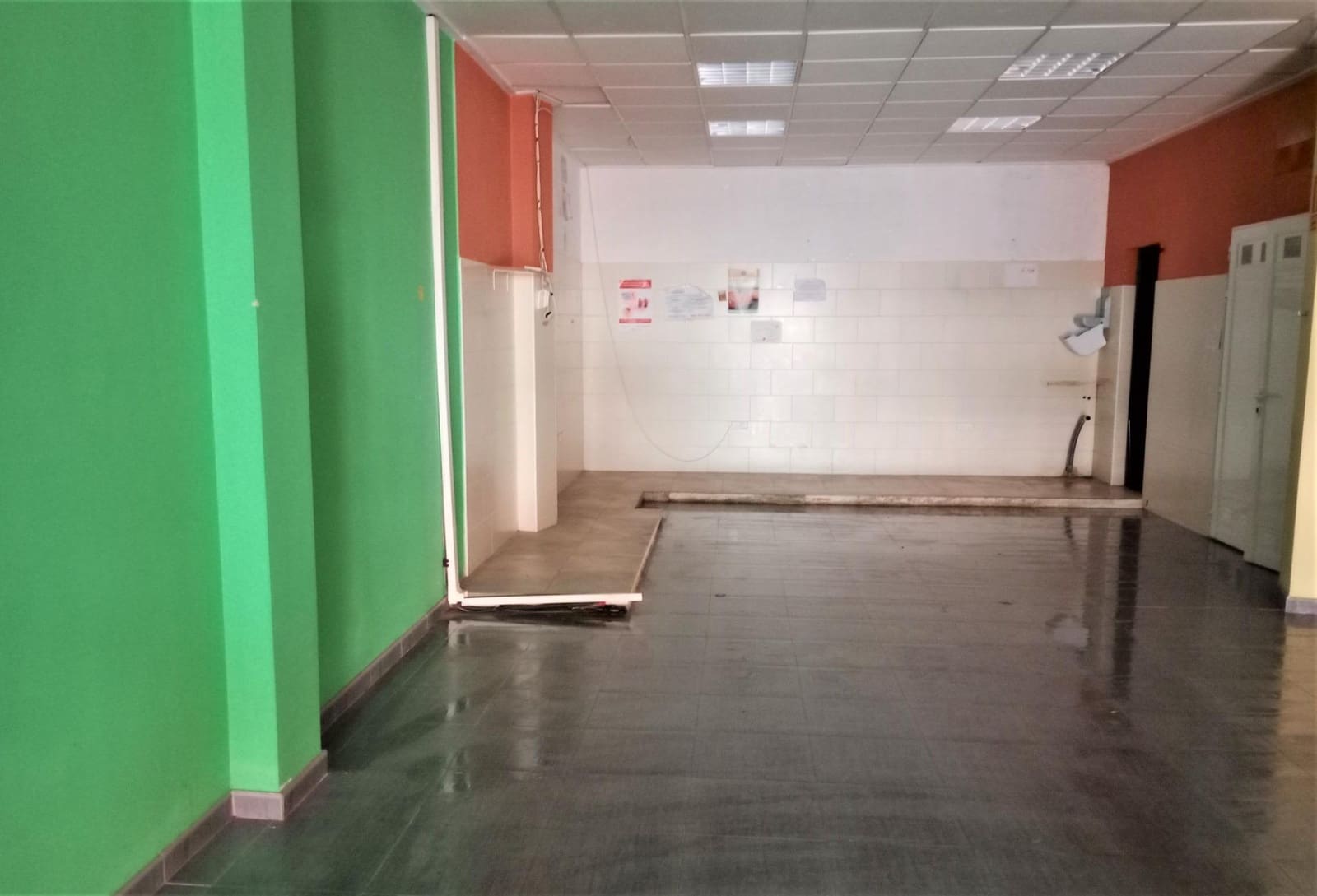 Commerciale in vendita in Xativa - 146.000 € (Rif: 9435182)