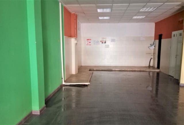 Commercial for sale in Xàtiva - € 146,000 (Ref: 9435182)