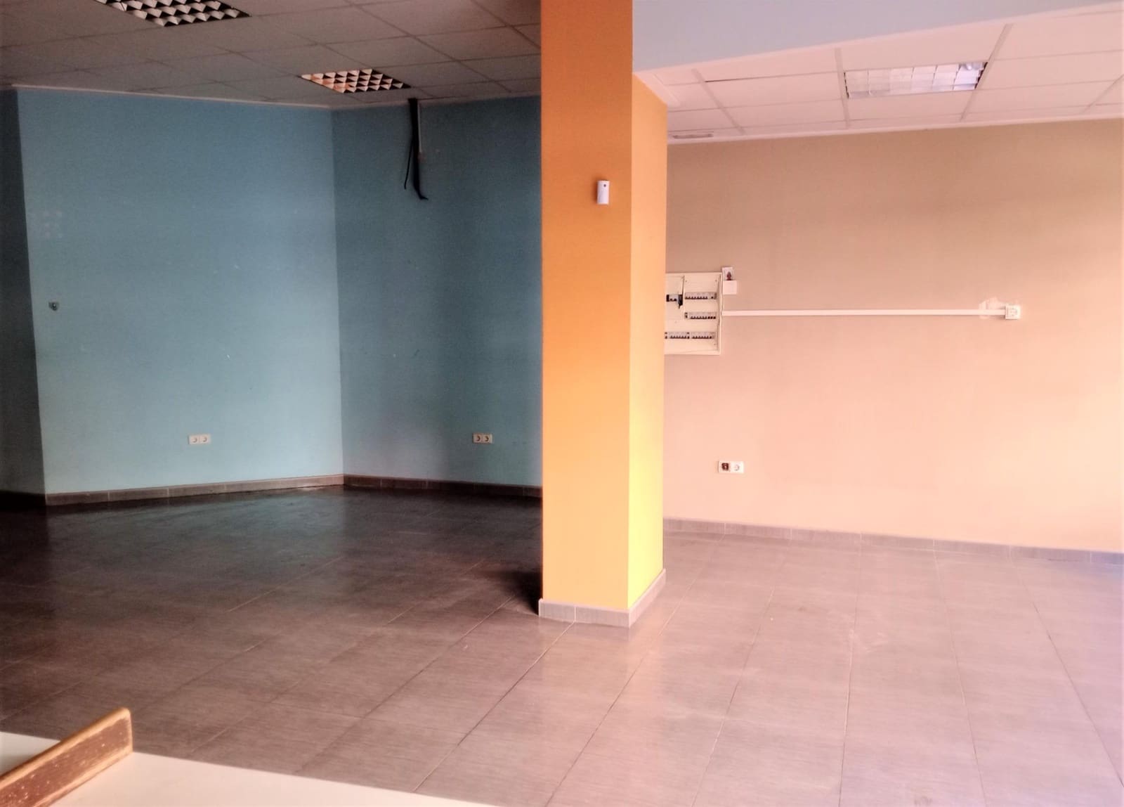 Commerciale in vendita in Xativa - 146.000 € (Rif: 9435182)