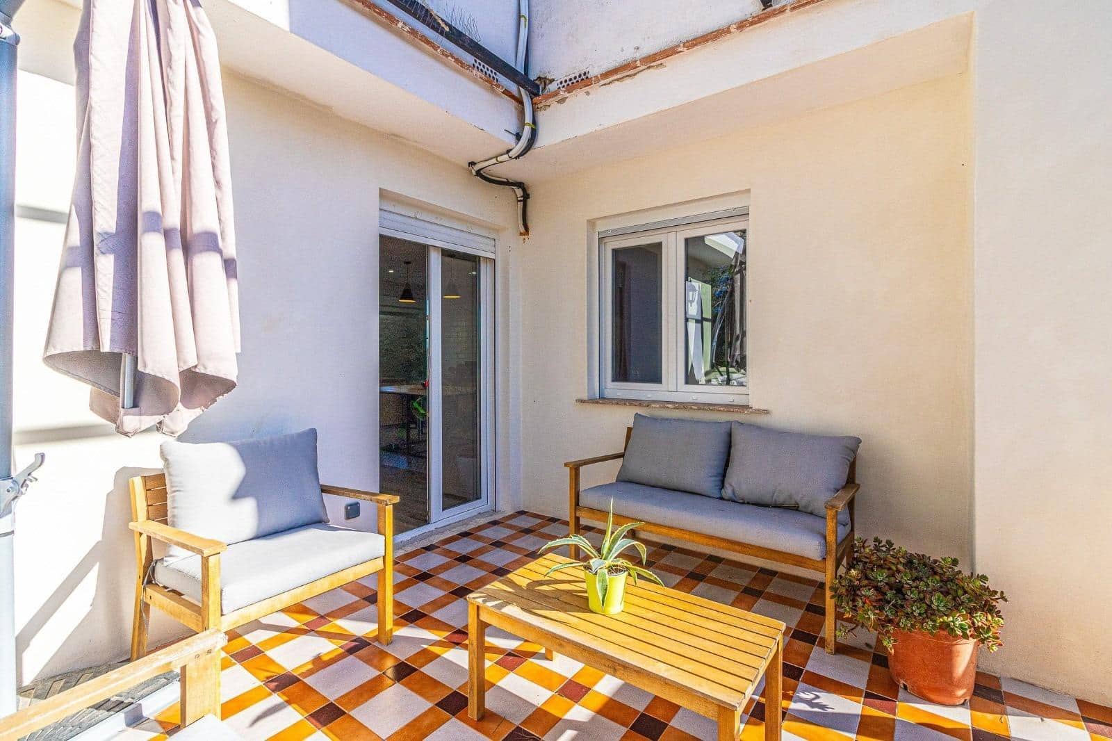 3 soverom Villa til salgs i Alberic med svømmebasseng garasje - € 295 000 (Ref: 9437573)