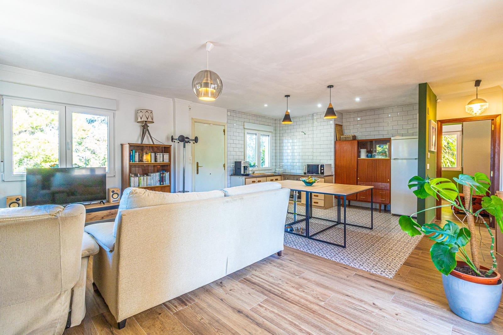 3 soverom Villa til salgs i Alberic med svømmebasseng garasje - € 295 000 (Ref: 9437573)