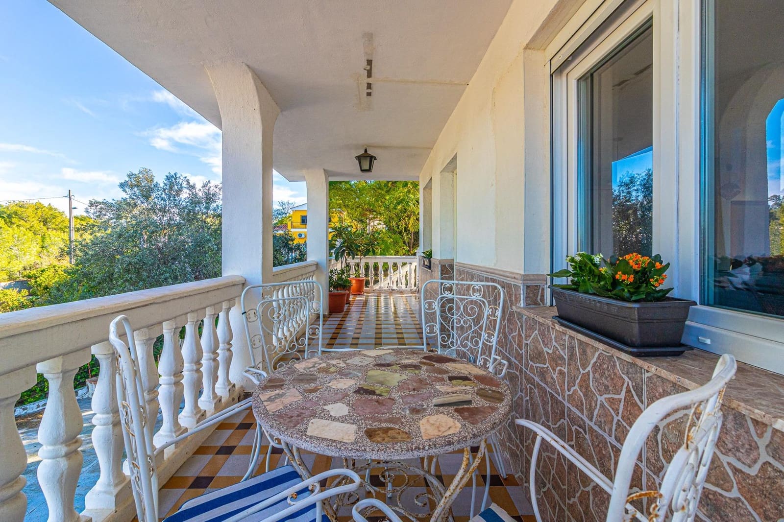 3 soverom Villa til salgs i Alberic med svømmebasseng garasje - € 295 000 (Ref: 9437573)