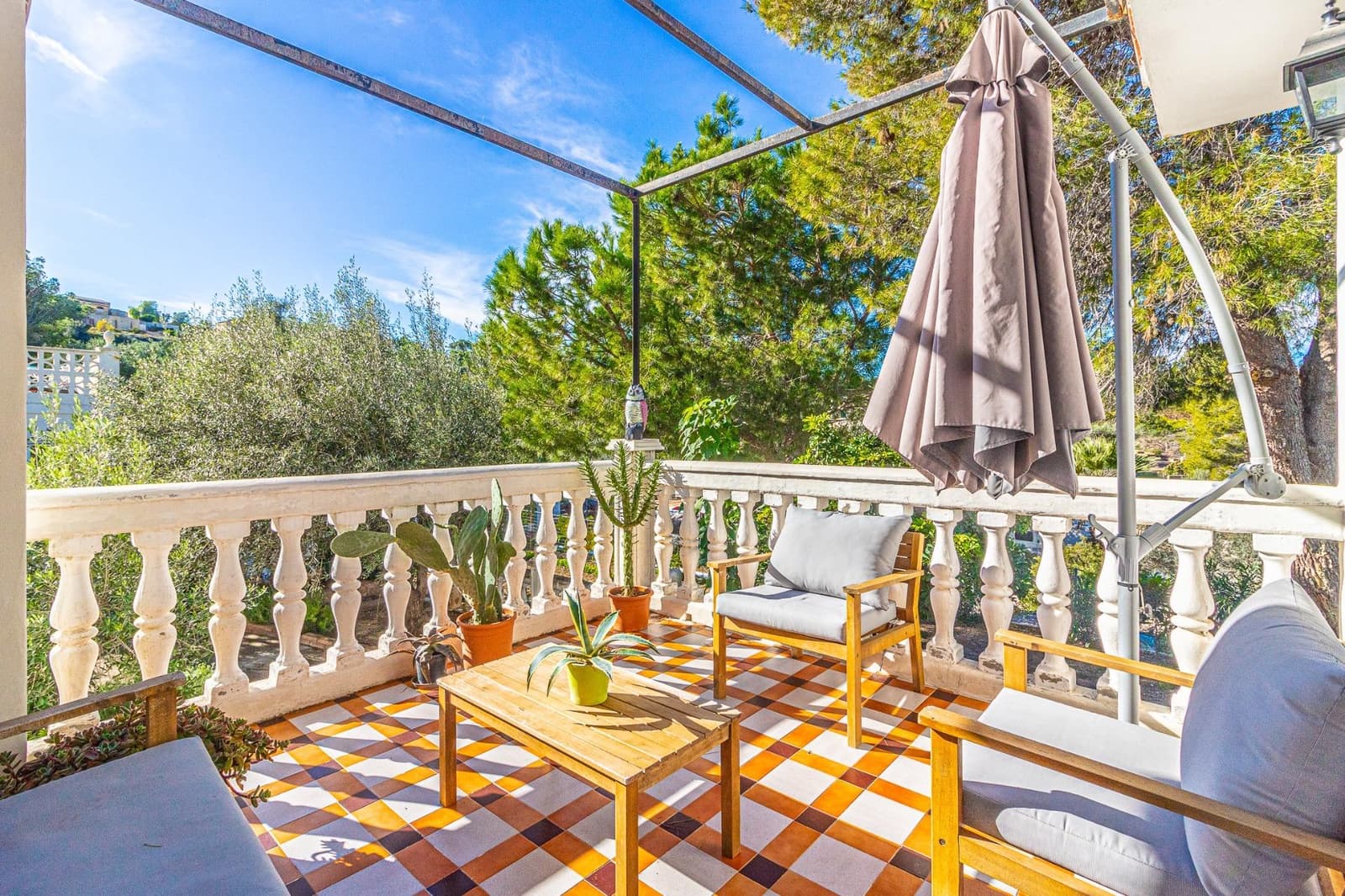 3 soverom Villa til salgs i Alberic med svømmebasseng garasje - € 295 000 (Ref: 9437573)