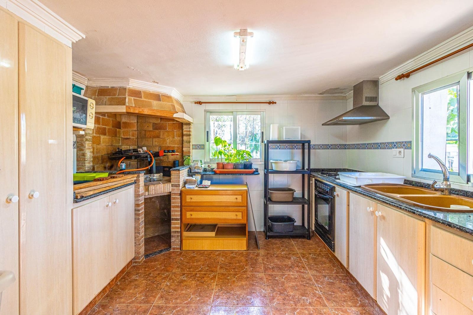 3 soverom Villa til salgs i Alberic med svømmebasseng garasje - € 295 000 (Ref: 9437573)