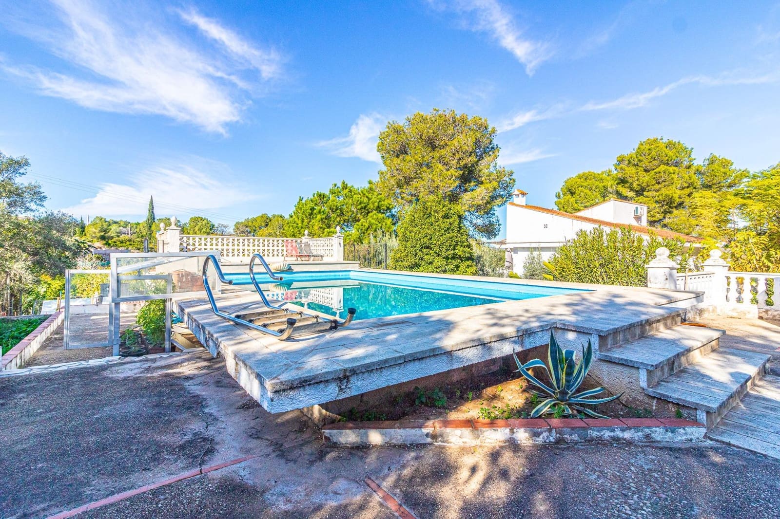 3 soverom Villa til salgs i Alberic med svømmebasseng garasje - € 295 000 (Ref: 9437573)