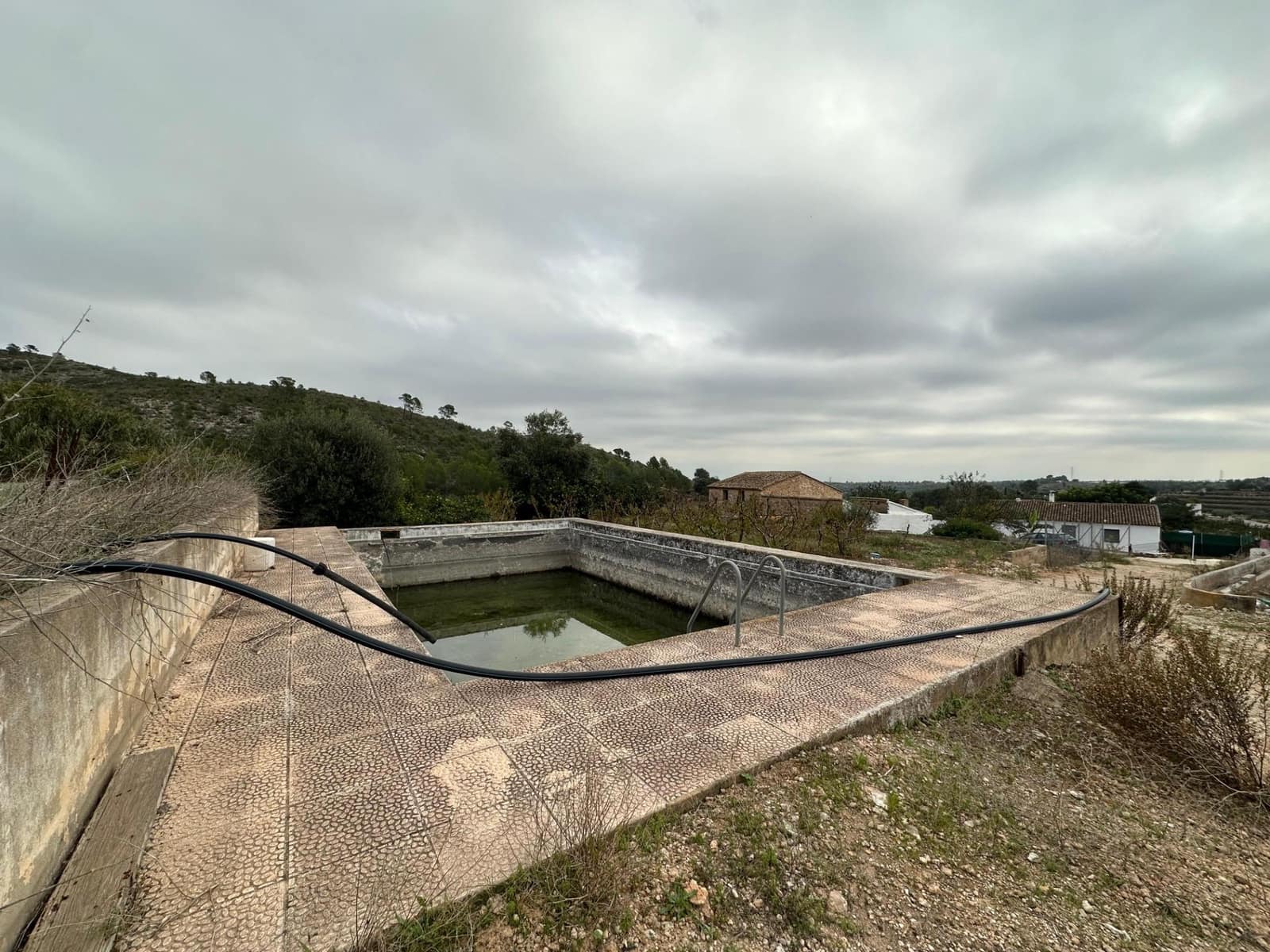 Finca/Landhuis te koop in Tous - € 95.000 (Ref: 9440216)