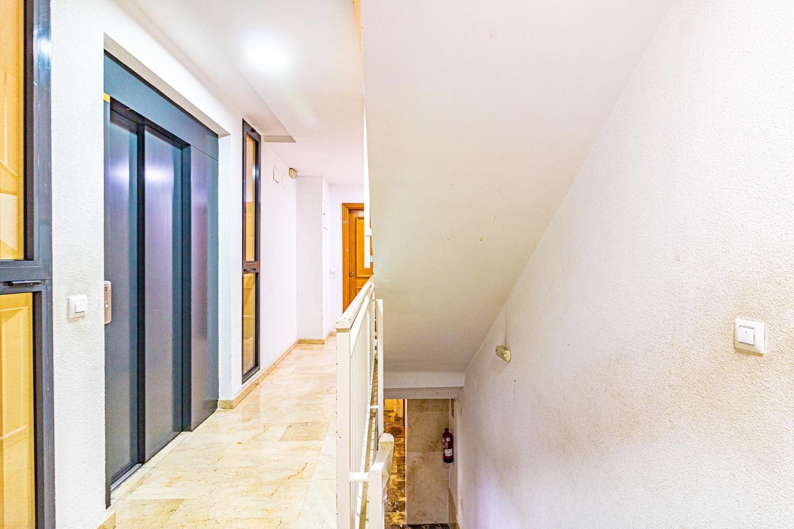 3 slaapkamer Flat te koop in Alginet - € 200.000 (Ref: 9449567)