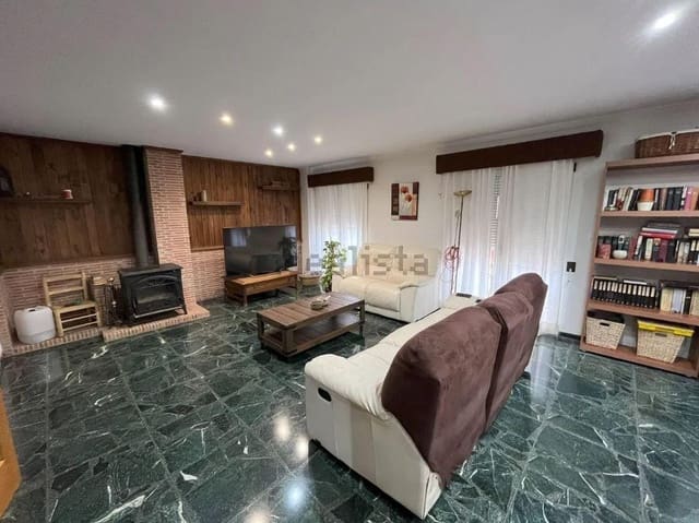 4 soverom Leilighet til salgs i Llombai - € 159 500 (Ref: 9449568)