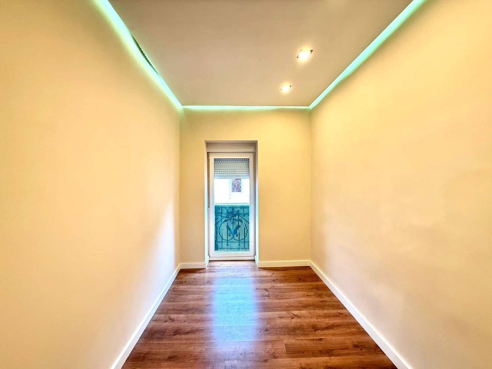 3 quarto Apartamento para venda em Carcaixent - 129 000 € (Ref: 9465867)