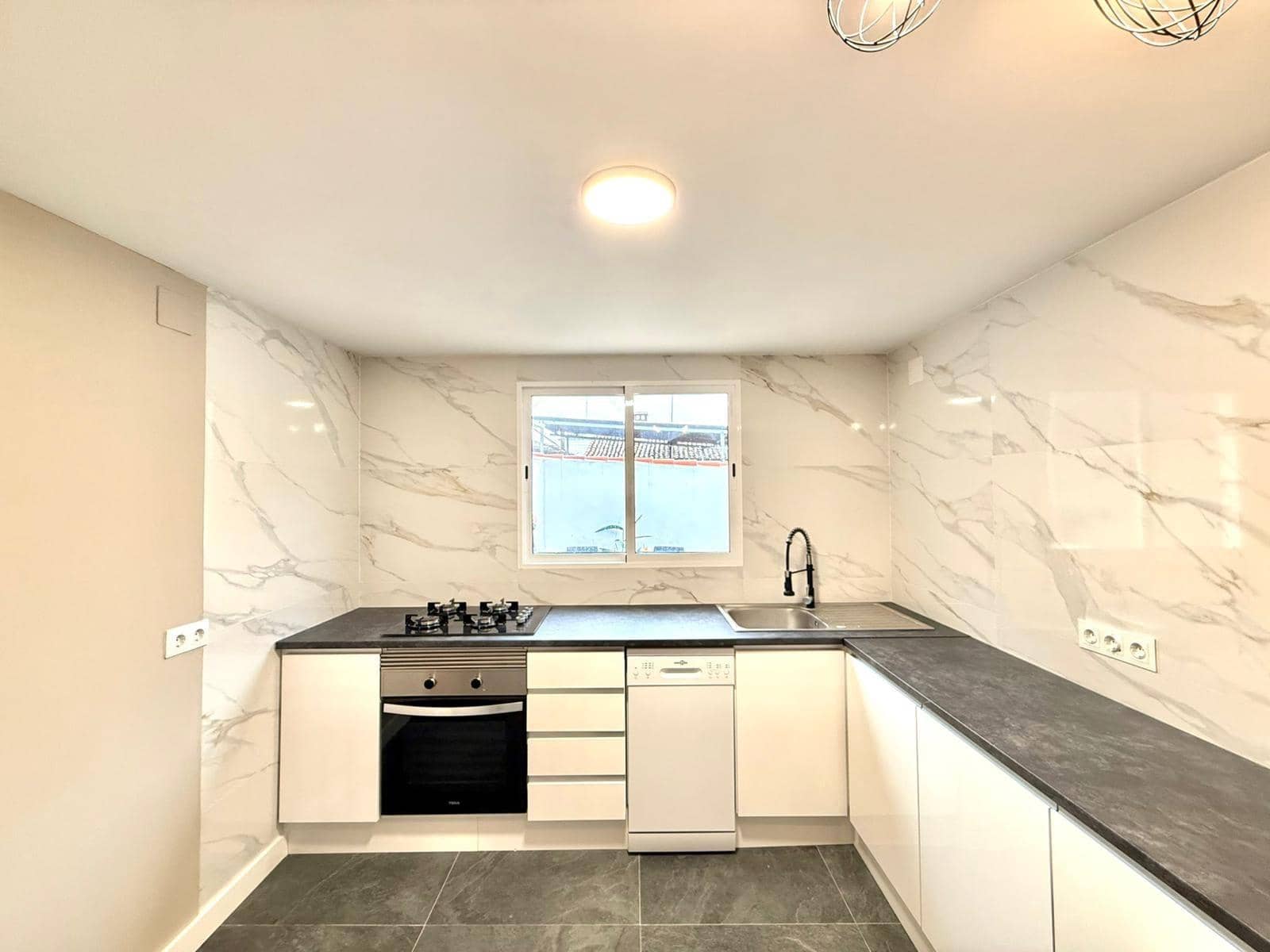 3 quarto Apartamento para venda em Carcaixent - 129 000 € (Ref: 9465867)