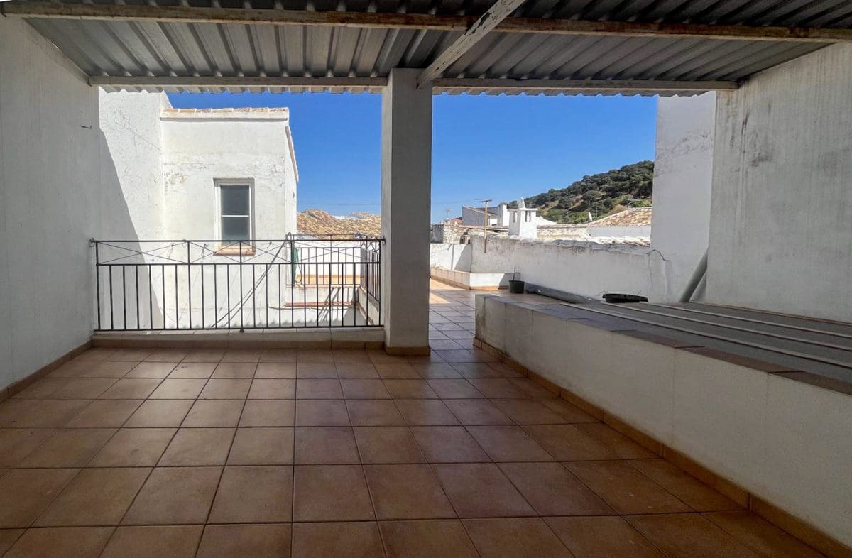 5 bedroom Townhouse for sale in El Gastor with garage - € 199,995 (Ref: 10111510)