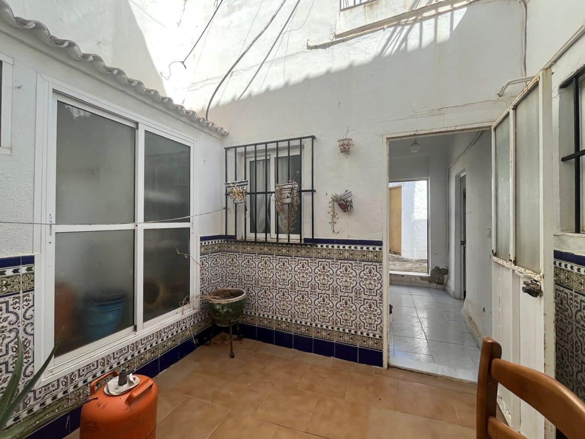 5 bedroom Townhouse for sale in El Gastor with garage - € 199,995 (Ref: 10111510)