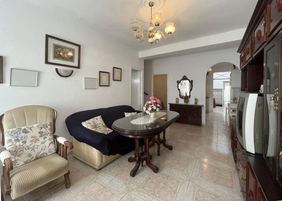 5 bedroom Townhouse for sale in El Gastor with garage - € 199,995 (Ref: 10111510)