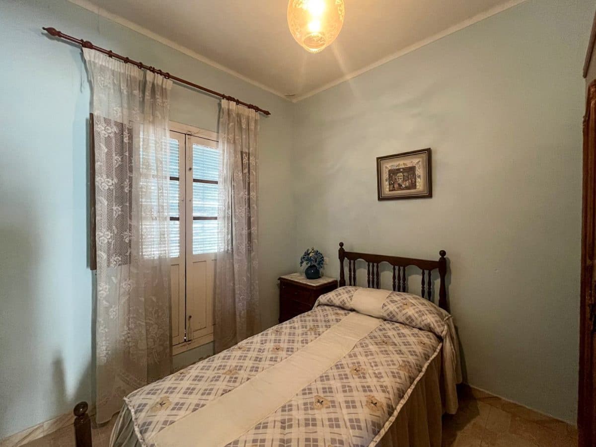 5 bedroom Townhouse for sale in El Gastor with garage - € 199,995 (Ref: 10111510)