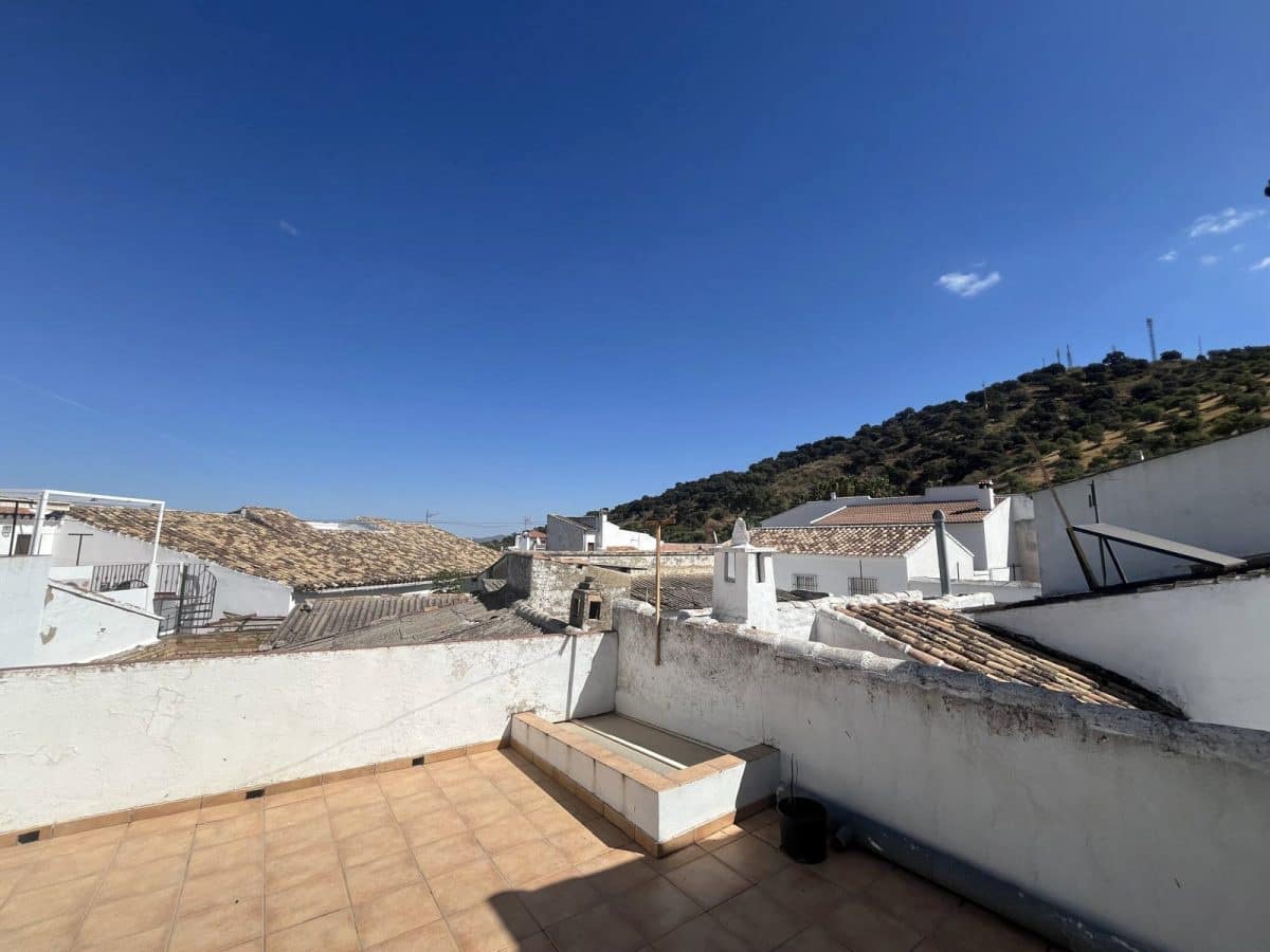 5 bedroom Townhouse for sale in El Gastor with garage - € 199,995 (Ref: 10111510)