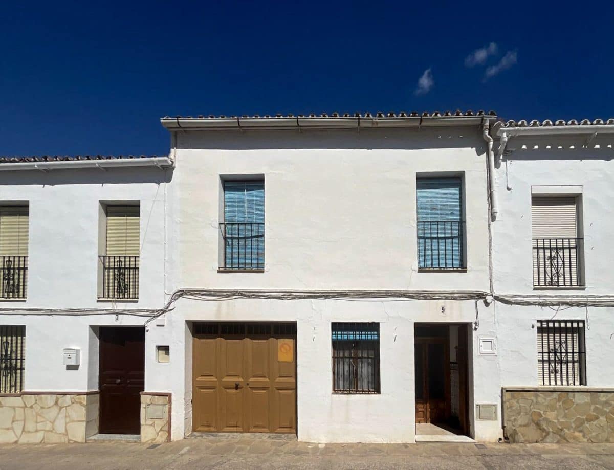 5 bedroom Townhouse for sale in El Gastor with garage - € 199,995 (Ref: 10111510)