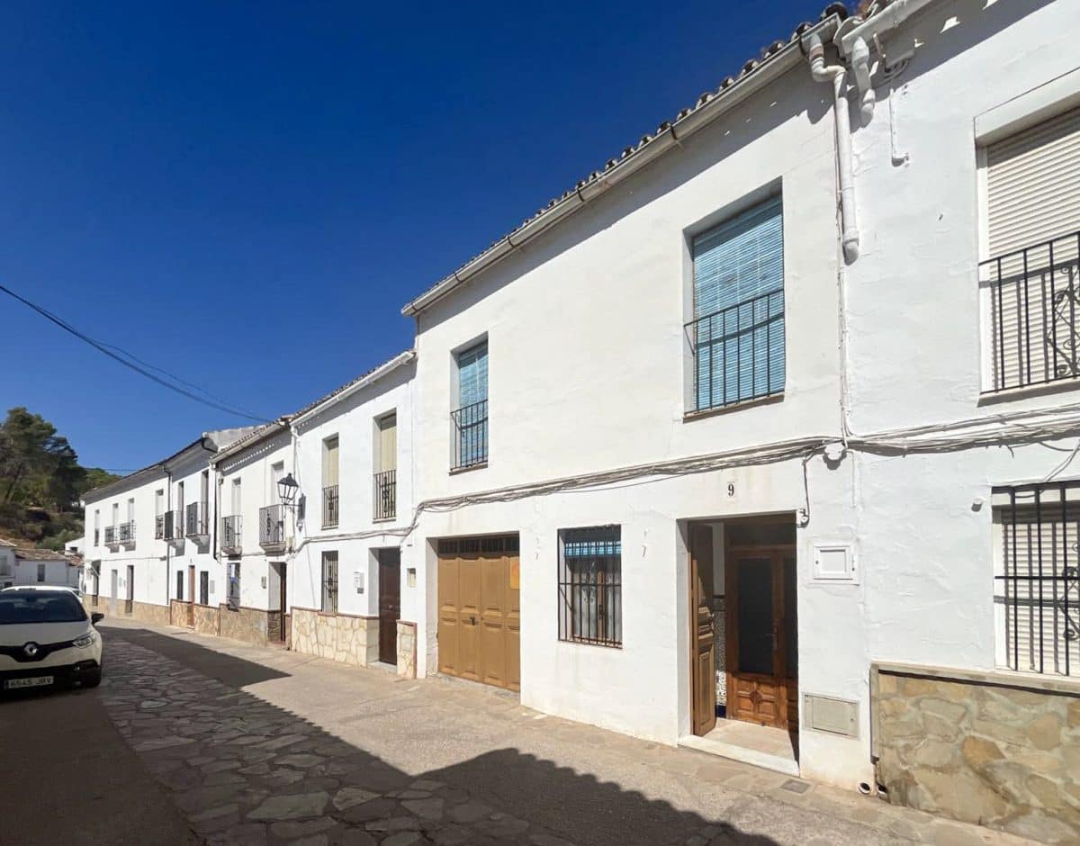 5 bedroom Townhouse for sale in El Gastor with garage - € 199,995 (Ref: 10111510)