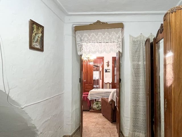 5 sypialnia Dom na sprzedaż w Olvera - 89 999 € (Ref: 10153111)