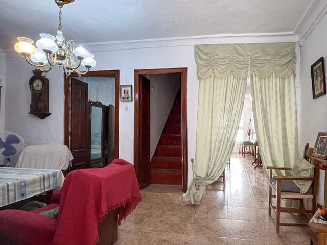 5 sypialnia Dom na sprzedaż w Olvera - 89 999 € (Ref: 10153111)