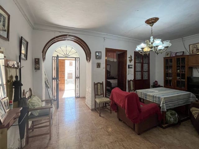 5 sypialnia Dom na sprzedaż w Olvera - 89 999 € (Ref: 10153111)