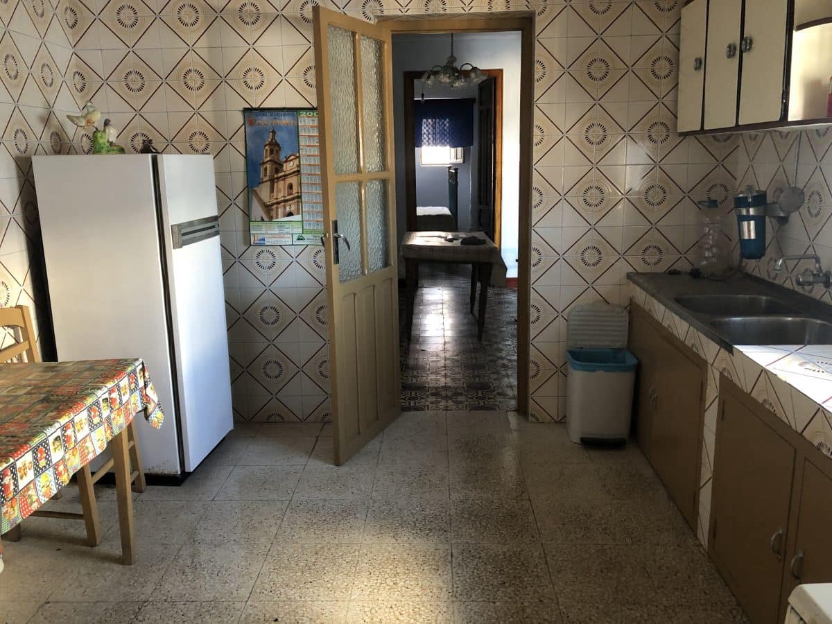 4 soveværelse Byhus til salg i Olvera - € 80.000 (Ref: 2027933)