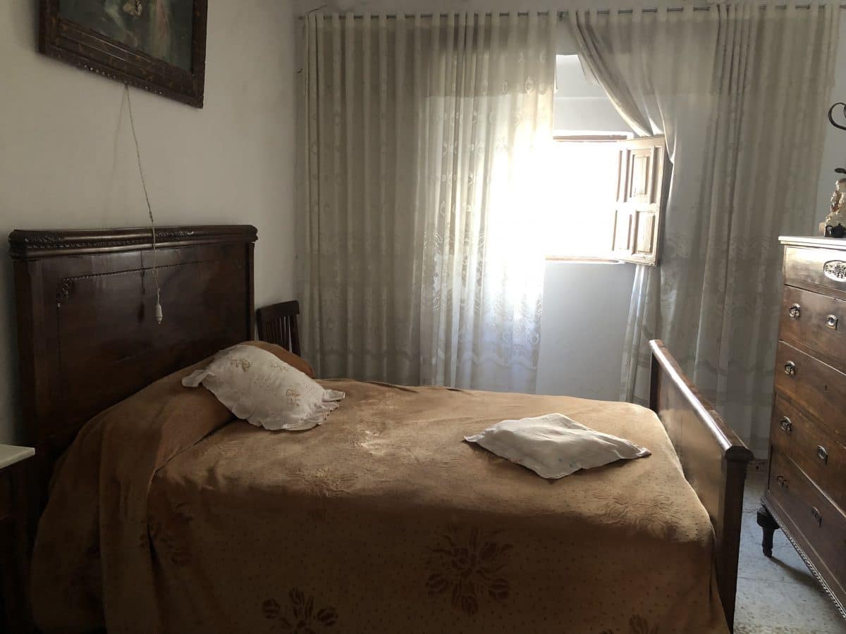 4 soveværelse Byhus til salg i Olvera - € 80.000 (Ref: 2027933)