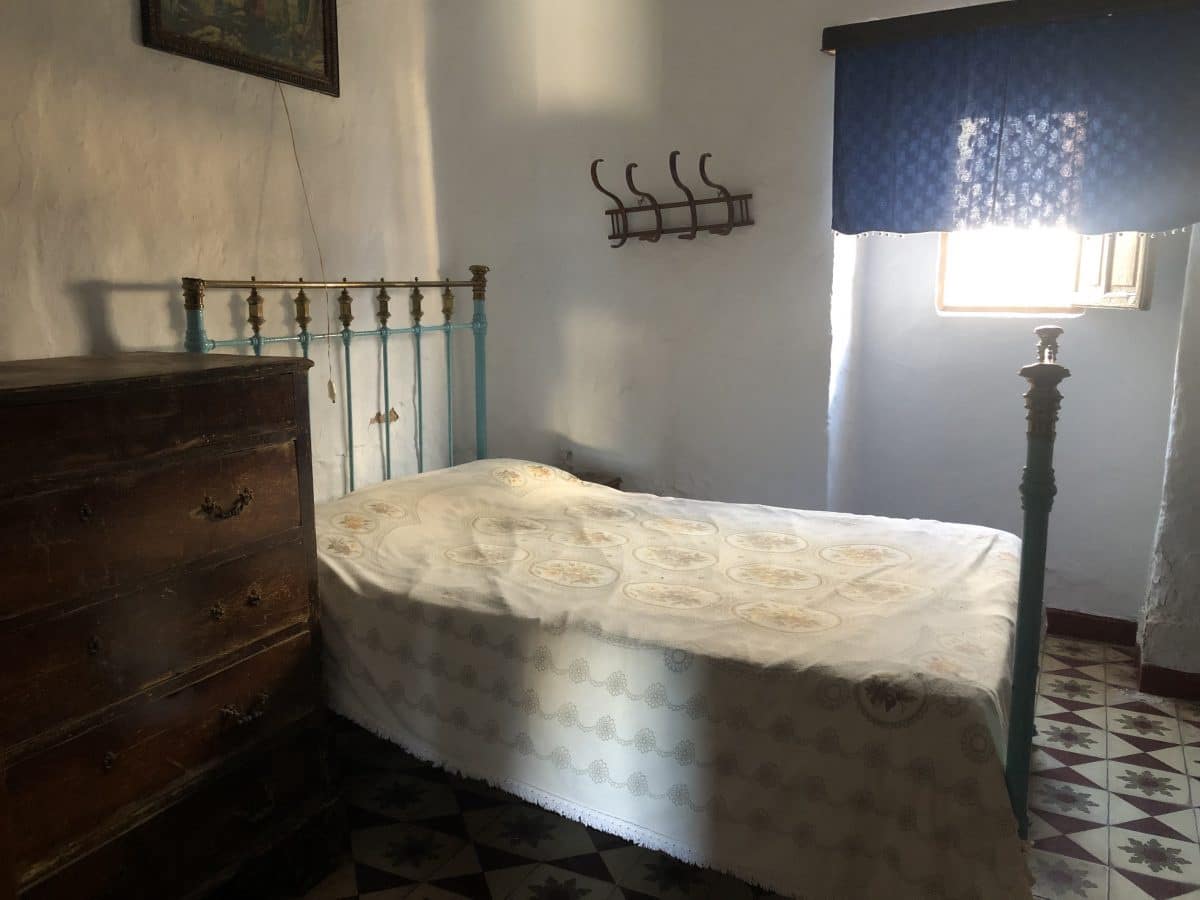 4 soveværelse Byhus til salg i Olvera - € 80.000 (Ref: 2027933)