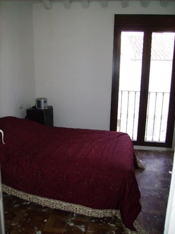 3 bedroom Townhouse for sale in Olvera - € 56,000 (Ref: 2028008)