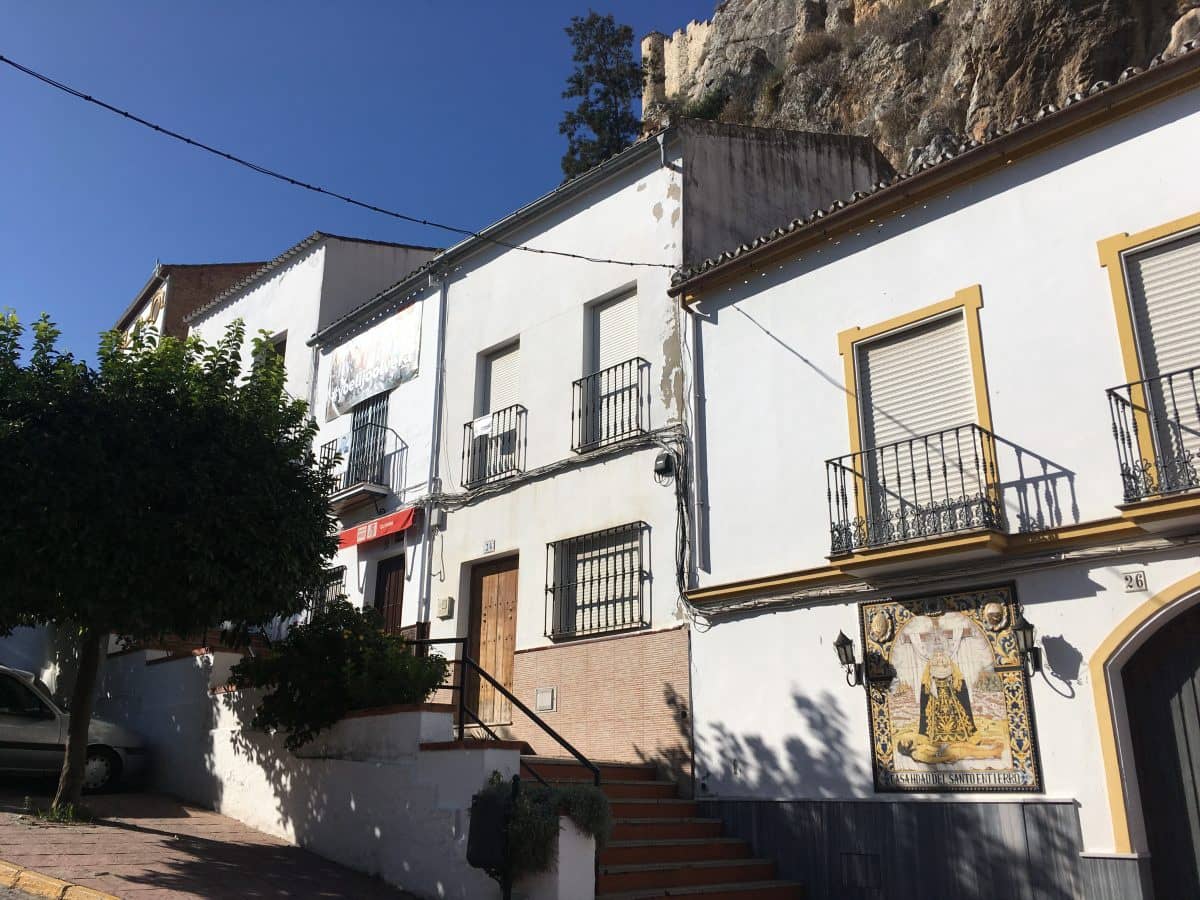 3 bedroom Townhouse for sale in Olvera - € 46,950 (Ref: 2088222)