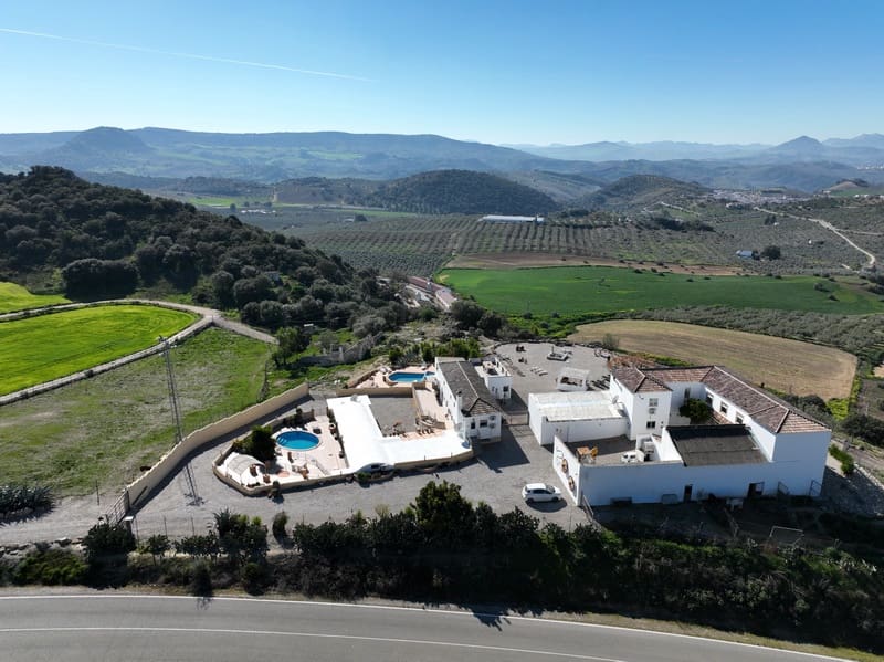 10 soverom Finca/Herregård til salgs i Pruna med svømmebasseng - € 1 500 000 (Ref: 2121027)