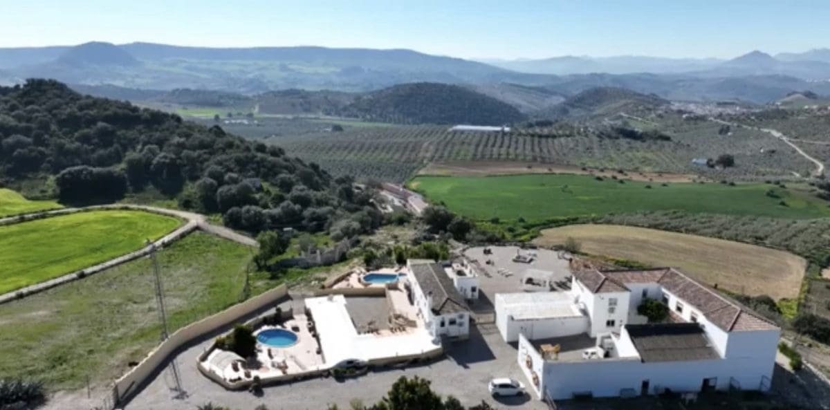 10 soverom Finca/Herregård til salgs i Pruna med svømmebasseng - € 1 500 000 (Ref: 2121027)