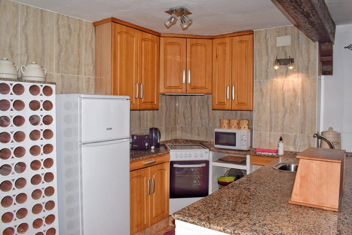 10 soverom Finca/Herregård til salgs i Pruna med svømmebasseng - € 1 500 000 (Ref: 2121027)