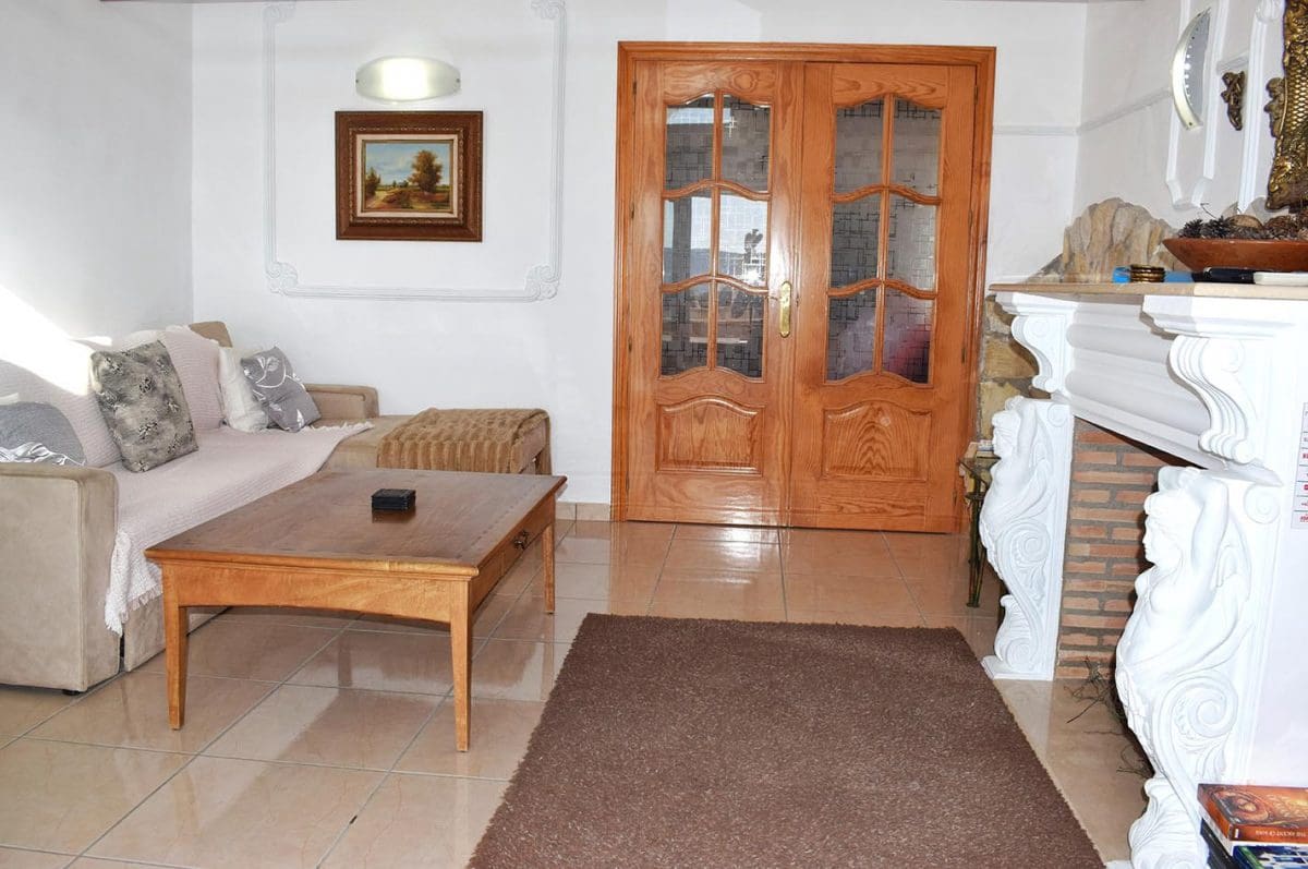 10 soverom Finca/Herregård til salgs i Pruna med svømmebasseng - € 1 500 000 (Ref: 2121027)