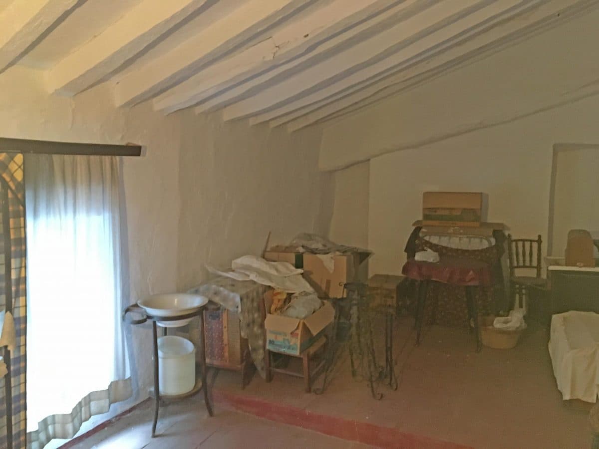 6 soveværelse Byhus til salg i Zahara de la Sierra - € 160.000 (Ref: 2180370)