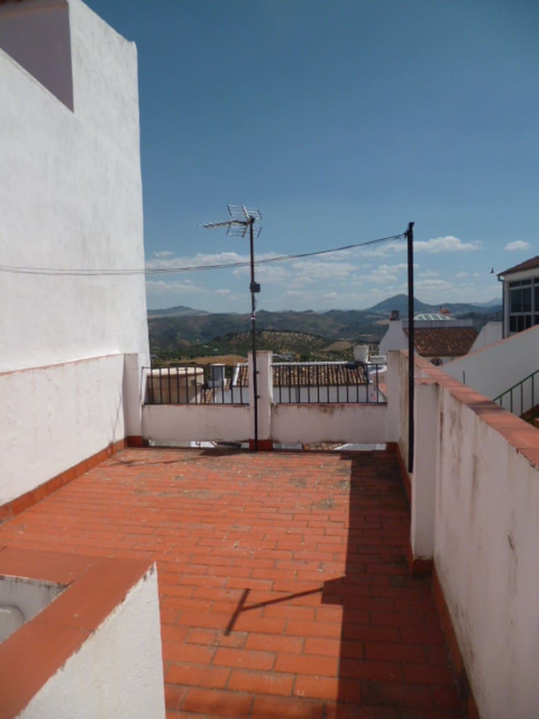 3 bedroom Townhouse for sale in Olvera - € 95,000 (Ref: 2295144)