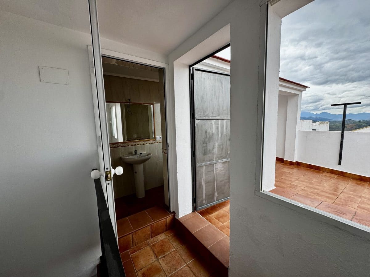 Hus till salu i Olvera - 48 500 € (Ref: 2314381)