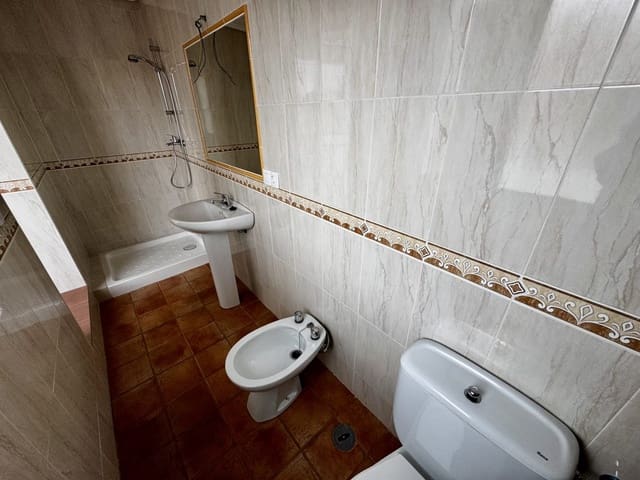 Casa em Banda para venda em Olvera - 48 500 € (Ref: 2314381)