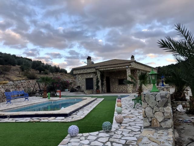 3 soveværelse Villa til salg i Pruna med swimmingpool - € 250.000 (Ref: 2695288)