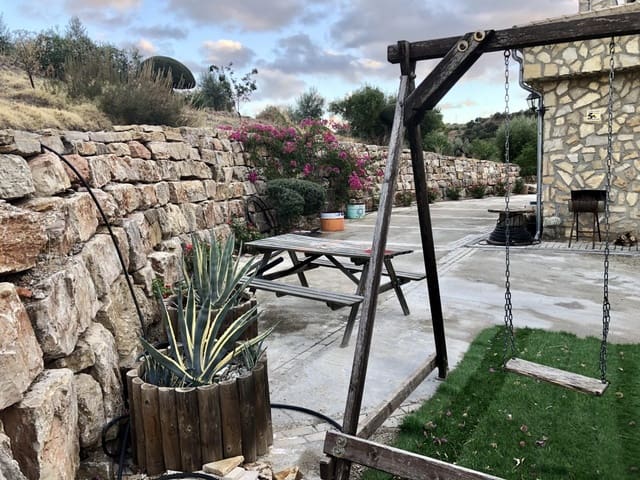 3 soveværelse Villa til salg i Pruna med swimmingpool - € 250.000 (Ref: 2695288)