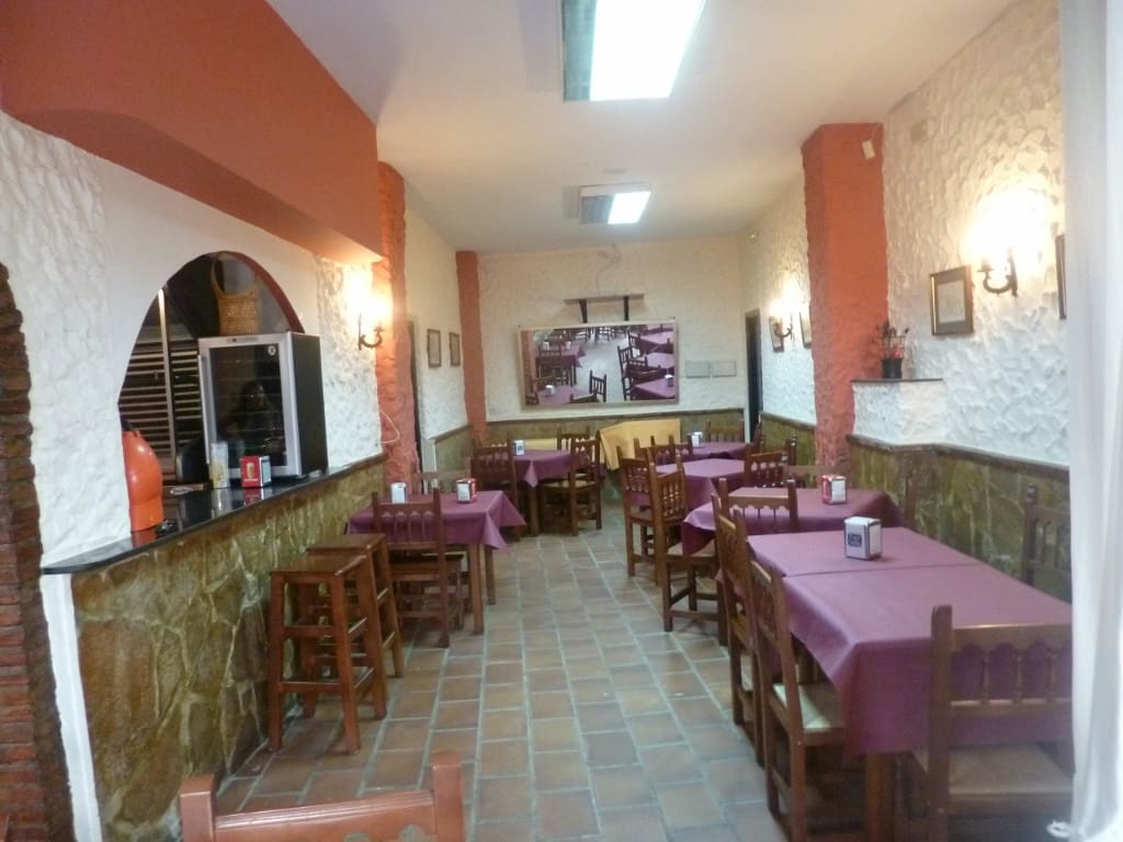 Business for sale in Ronda - € 360,000 (Ref: 2723949)