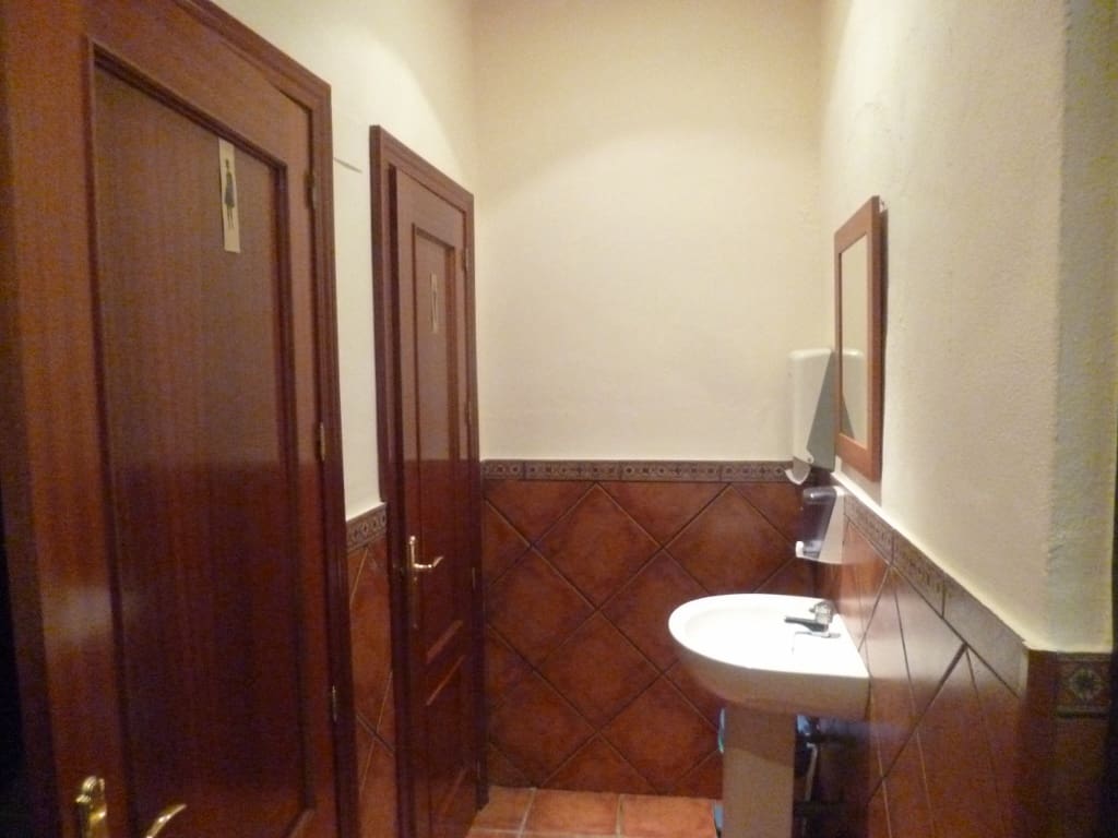 Business for sale in Ronda - € 360,000 (Ref: 2723949)