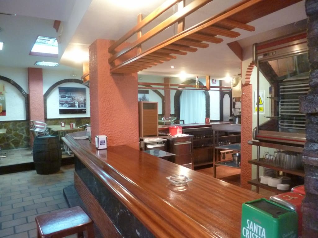 Business for sale in Ronda - € 360,000 (Ref: 2723949)