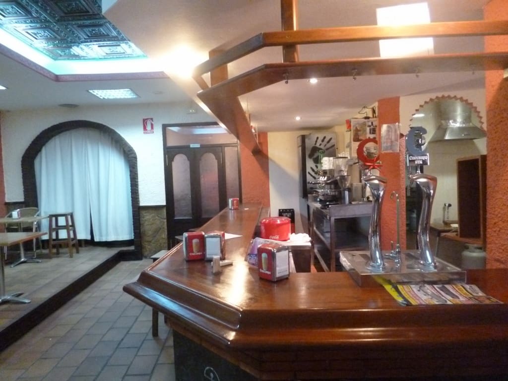 Business for sale in Ronda - € 360,000 (Ref: 2723949)