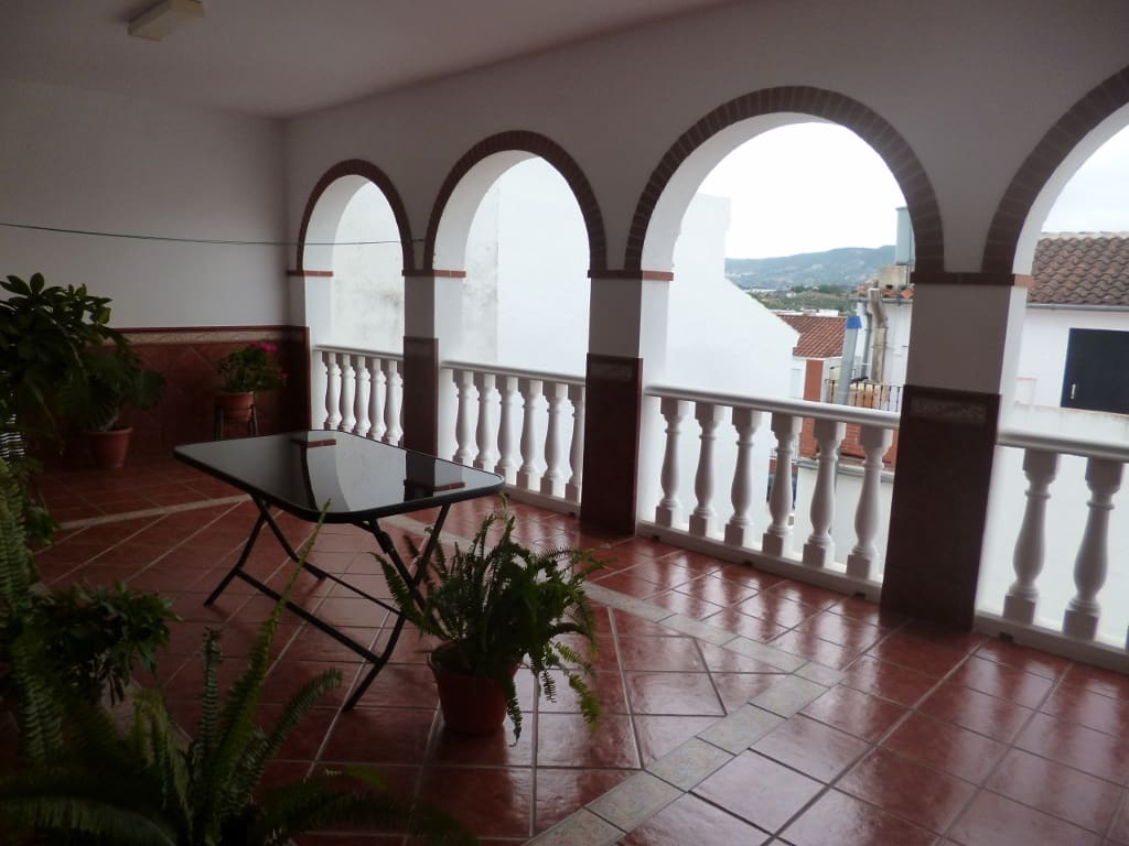5 bedroom Townhouse for sale in Olvera - € 290,000 (Ref: 2727439)
