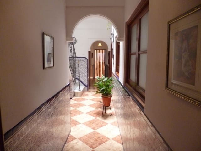 5 bedroom Townhouse for sale in Olvera - € 290,000 (Ref: 2727439)