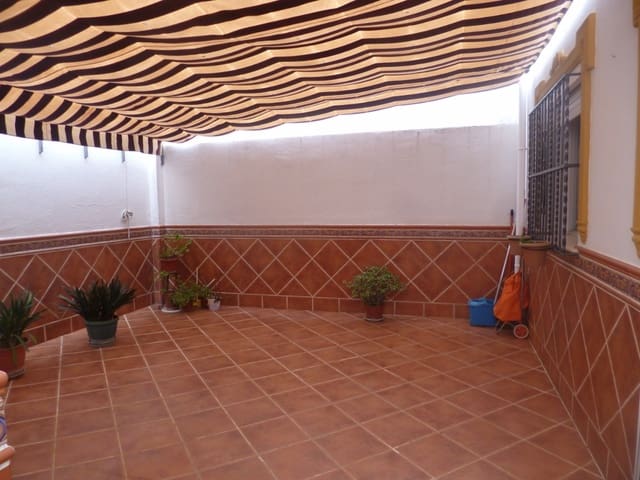 5 bedroom Townhouse for sale in Olvera - € 290,000 (Ref: 2727439)