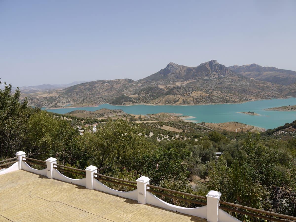 3 quarto Moradia para venda em Zahara de la Sierra com piscina - 470 000 € (Ref: 3211562)
