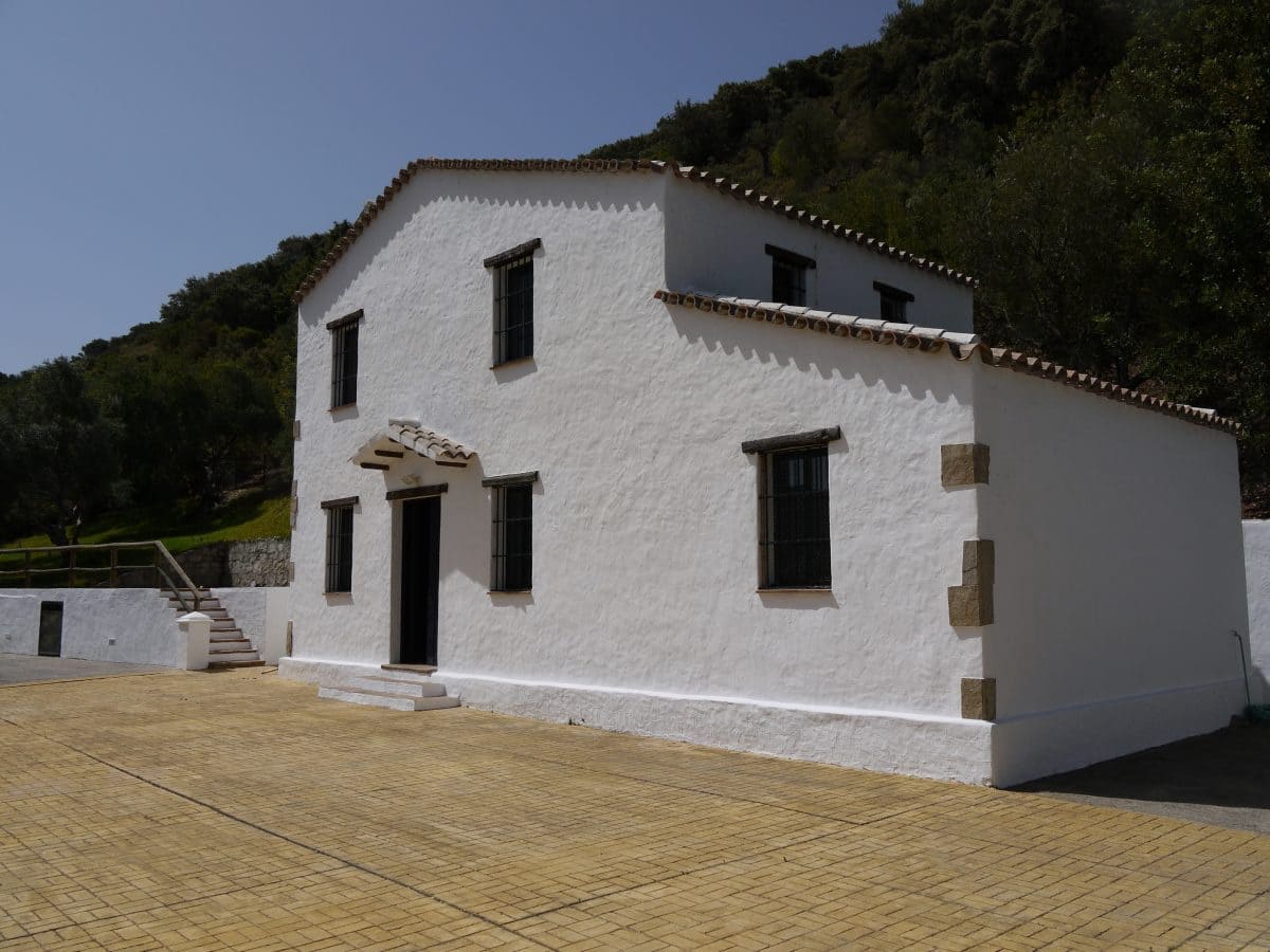 3 quarto Moradia para venda em Zahara de la Sierra com piscina - 470 000 € (Ref: 3211562)