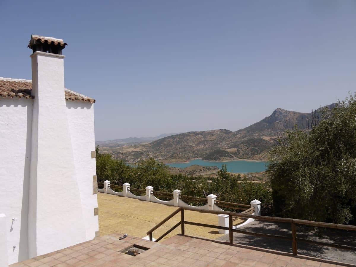 3 quarto Moradia para venda em Zahara de la Sierra com piscina - 470 000 € (Ref: 3211562)